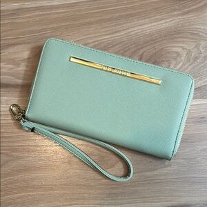 BRAND NEW Steve Madden Mint Green Wristlet Wallet